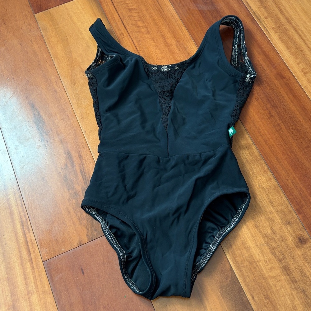 Lucky Leo Ballet Leotard Dart style Black Lace low back Luckyleo size XXS